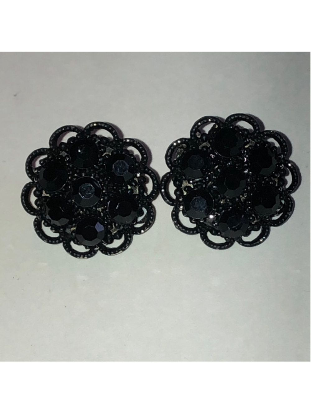 Black Rhinestones Floral Cluster Vintage Clip On Earrings - Picture 2 of 6